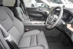 2025 Volvo XC60 Plus B5 Bright