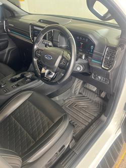 2023 Ford Everest Platinum