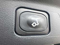 2023 Ford Everest Platinum