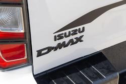 2026 Isuzu D-MAX BLADE
