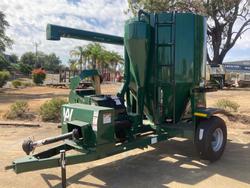 Art's Way 6105 Grinder Mixer