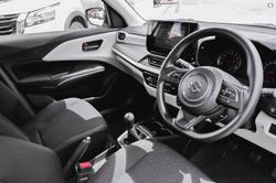 2026 Suzuki Swift Hybrid UZ Premium Silver