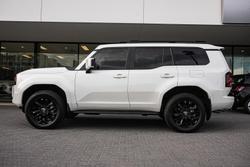 2025 Toyota Landcruiser Prado VX