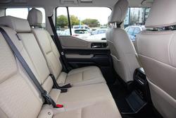 2025 Toyota Landcruiser Prado VX