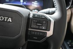 2025 Toyota Landcruiser Prado VX