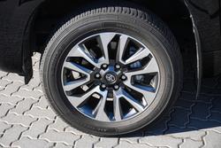 2023 Toyota Landcruiser Prado VX