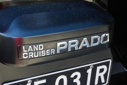 2023 Toyota Landcruiser Prado VX