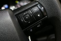 2023 Toyota Hilux SR