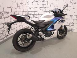 2025 Yamaha YZF-R3 R3 White