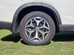 2025 Subaru Forester 2.5i-L S5 MY24 AWD Crystal White