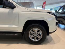 2026 Nissan Navara ST