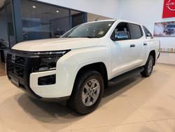 2026 Nissan Navara ST