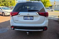 2016 Mitsubishi Outlander LS