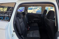 2016 Mitsubishi Outlander LS