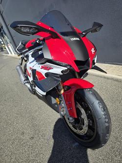 2025 Yamaha YZF-R1 70th Anniversary R1