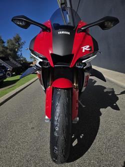2025 Yamaha YZF-R1 70th Anniversary R1