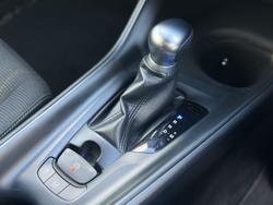 2019 Toyota C-HR (AWD)