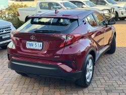 2019 Toyota C-HR (AWD)