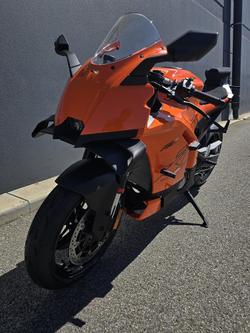 2025 KTM 990 RC R RC Orange