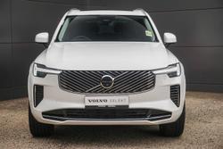 2025 Volvo XC90 Plus B5 Bright