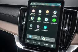 2025 Volvo XC90 Plus B5 Bright
