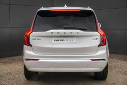 2025 Volvo XC90 Plus B5 Bright