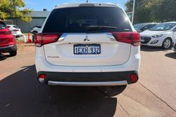 2015 Mitsubishi Outlander LS