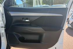 2015 Mitsubishi Outlander LS