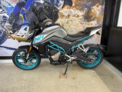 2021 CFMOTO 250 NK SILVER