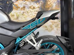 2021 CFMOTO 250 NK SILVER