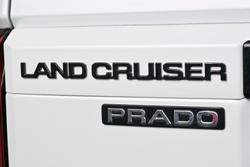 2025 Toyota Landcruiser Prado Altitude GDJ251R 4X4 Dual Range Frosted White