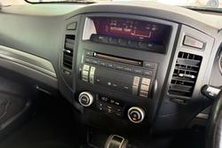 2011 Mitsubishi Pajero GLS