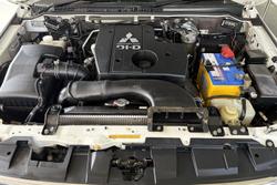 2011 Mitsubishi Pajero GLS