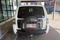 2011 Mitsubishi Pajero GLS