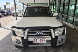 2011 Mitsubishi Pajero GLS