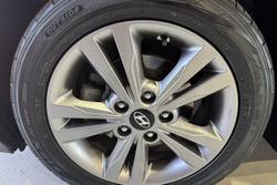 2016 Hyundai Elantra Active AD MY17 Phantom Black