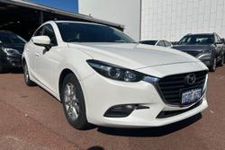 2018 Mazda 3 Neo Sport