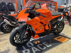 2026 KTM 990 RC R RC Orange