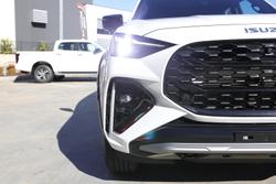 2025 Isuzu MU-X X-TERRAIN
