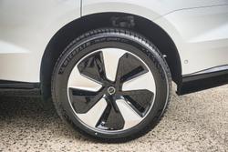 2025 Volvo EX90 Plus Twin Motor