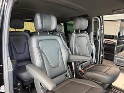 2025 Mercedes-Benz V300d Exclusive