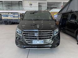 2025 Mercedes-Benz V300d Exclusive