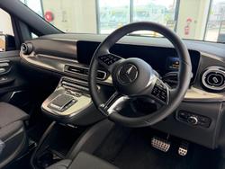 2025 Mercedes-Benz V300d Exclusive