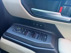 2025 Toyota Landcruiser Prado VX