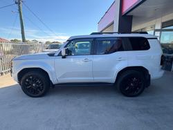 2025 Toyota Landcruiser Prado VX