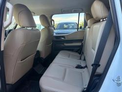 2025 Toyota Landcruiser Prado VX