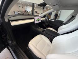 2023 Tesla Model Y Rear-Wheel Drive