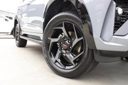 2026 Isuzu MU-X X-TERRAIN