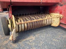 New Holland 317 Rectangular Baler