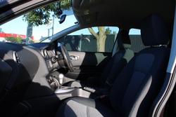 2013 Nissan Dualis ST